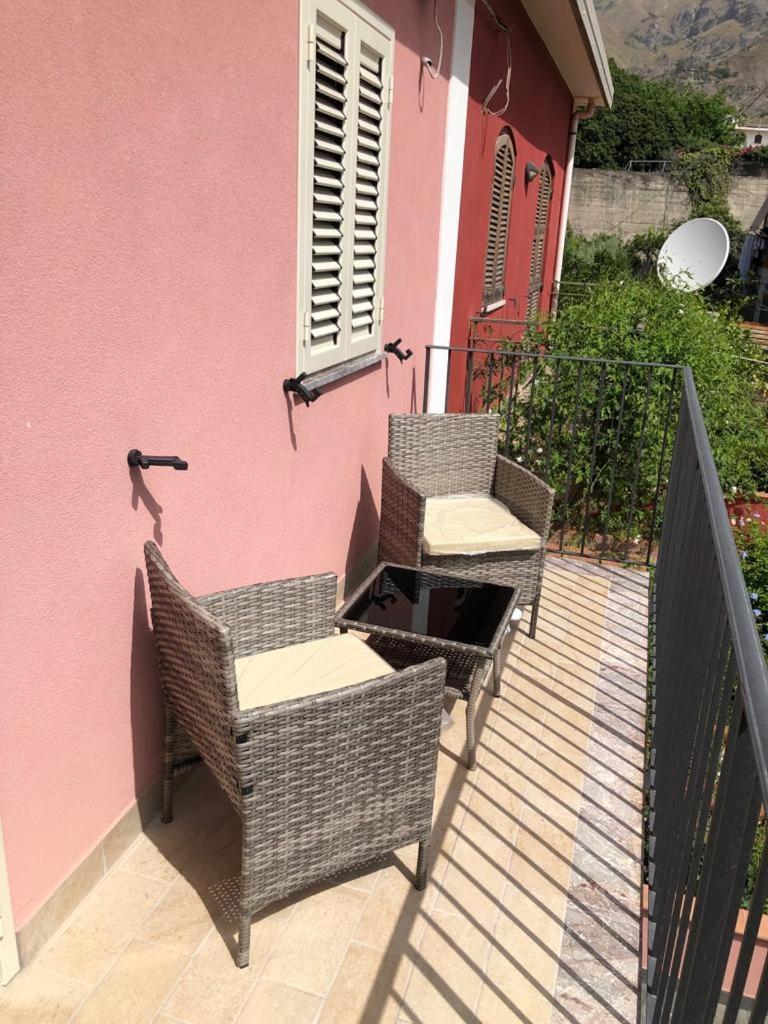 La Ginestra Hotel Giardini Naxos Eksteriør billede
